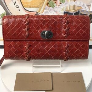 BOTTEGA VENETA Intrecciato Leather Continental Wallet 🔥